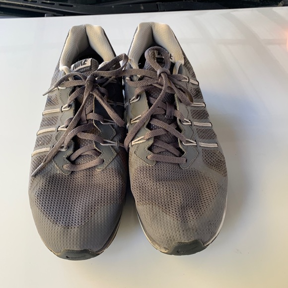 Mens Gray Nikes - Picture 2 of 2